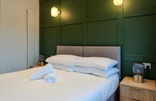 Cambridge House | Beautiful 2 Bedroom Home