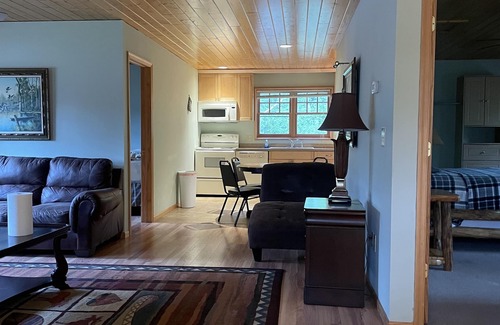Hayward Cabin | Idyllic 2-Bedroom House with Boat Dock on Chippewa Flowage