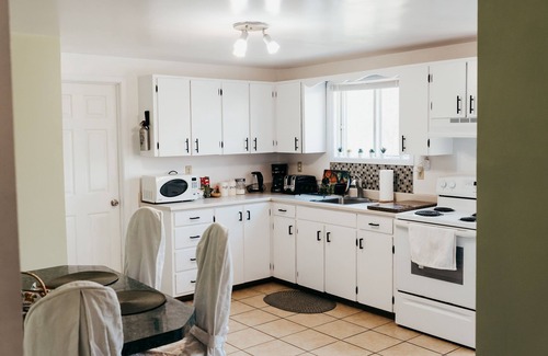 Kentville House | Charming Oceanfront 2 Bedroom Home in Kentville, Rated 9/10