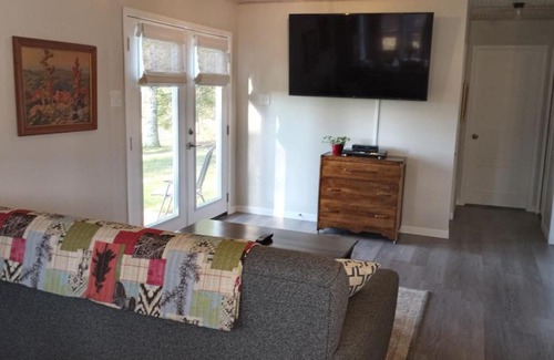 Coe Hill House | Waterfront 2 Bedroom Cottage - Pet Friendly Escape