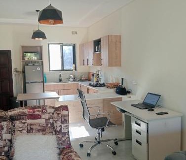 Lusaka Apartment | Beautiful 2 bedroom with Solar backup, Swimming Pool & Wi-Fi