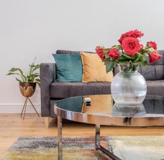 Fulham Apartment | Delightful 2-Bedroom Split Level Fulham Apartment