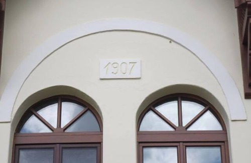 Altkalen Apartment | Spacious 2-Z Apartment with Huge Garden & Pool Access
