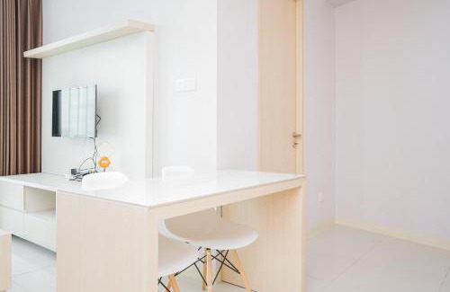 Serpong Apartment | Inviting 2BR Tree Park Apartment with Pool & Family Fun