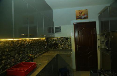 Bole Apartment | Inviting 2BR Secure Apartment - Family & Pet Friendly Stay