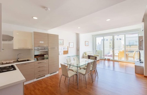 Sliema Apartment | Cozy 2BR Retreat with Sea Views and Family-Friendly Amenities