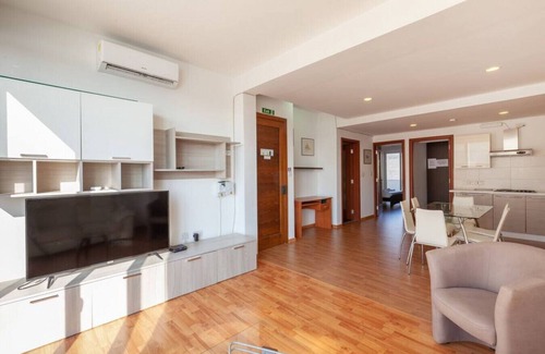 Sliema Apartment | Cozy 2BR Retreat with Sea Views and Family-Friendly Amenities