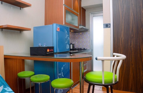 Pluit Apartment | Inviting 2Br Apartment with Pool Access in Green Bay Pluit