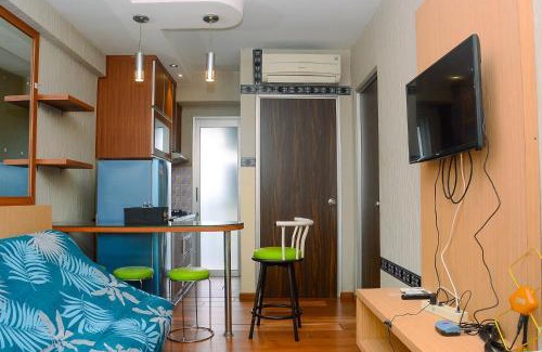 Pluit Apartment | Inviting 2BR Apartment with Pool Access in Green Bay