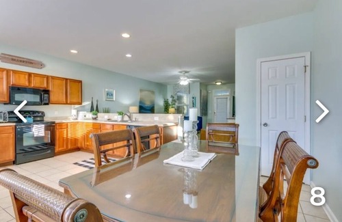 Bluffton House | Inviting Townhouse Near Downtown Bluffton with Pool & Views