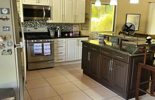 Tambor House | Cozy 3 Bed/3 Bath Home Steps from a Private Beach