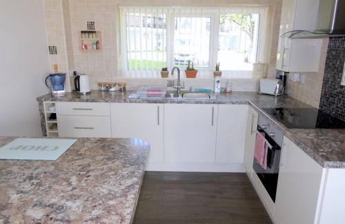 St. Ann's Chapel Cottage | Perfect 3-Bed Cottage in Cornwall with Family-Friendly Perks