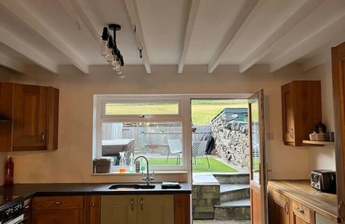 Manod Cottage | Stunning 3-Bed Mountain Retreat in Snowdonia