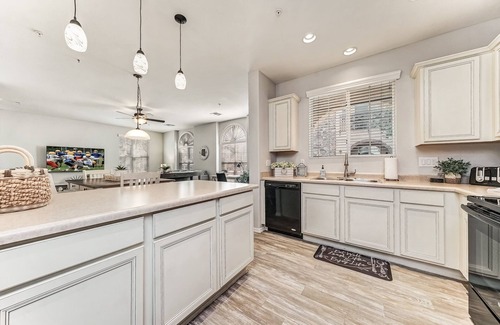 Power Ranch House | Ideal 3-Bedroom Townhome with Community Pool in Gilbert