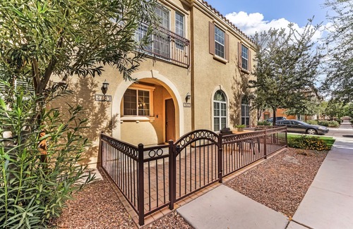 Power Ranch House | Ideal 3-Bedroom Townhome with Community Pool in Gilbert