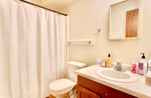 Moorhead Condo | Beautiful 3-bedroom condo in Moorhead with WiFi