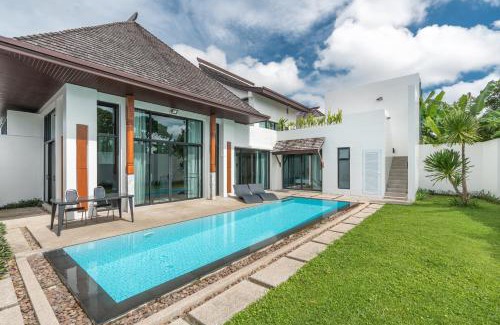 Choeng Thale Villa | Elegant Pool Villa Near Bangtao Beach with Ocean Views