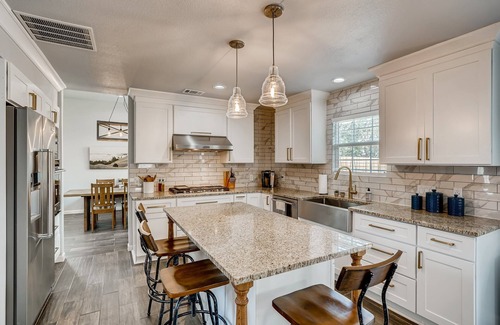 South Creek House | Inviting 3 Bedroom Home in Prime Round Rock Location