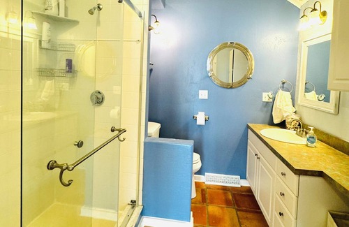 West Haven House | Beautiful 3 bedroom and 2.5 bath Waterfront Beach House on the Sound