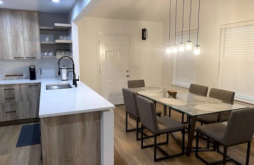 Leander House | Beautiful 3-bedroom vacation Home in fabulous Leander, TX near the lake.