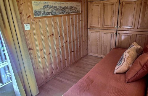 Champery Apartment | Beautiful 3 bedrooms apartment with parking space, wifi and free shuttle bus for the cableway at 10
