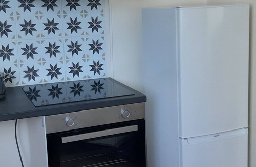 Saint-Denis Apartment | Stylish 3-Room Apartment Near Stade de France - Paris