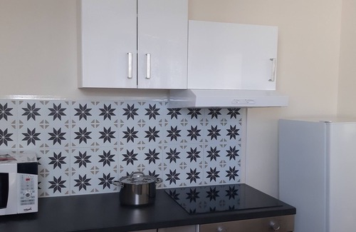 Saint-Denis Apartment | Stylish 3-Room Apartment Near Stade de France - Paris