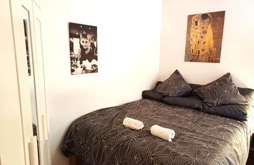 Parc-de-Montsouris Apartment | Charming 3-Room Flat Near Park Montsouris in Paris
