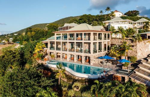 Cliffdwellers Villa | Oceanside Mansion: 4-Star Escape with Pool & Ocean Views