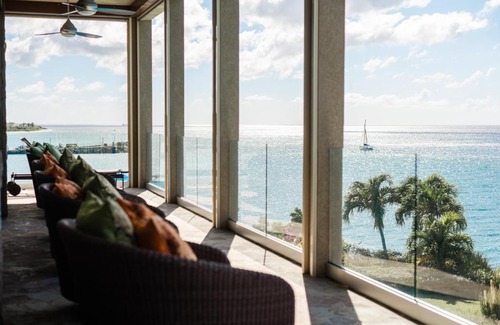 Cliffdwellers Villa | Oceanside Mansion: 4-Star Escape with Pool & Ocean Views