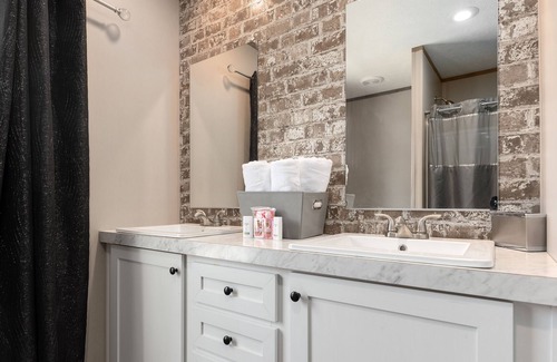 Concord House | Enchanting 3-Bedroom Retreat with Pond & Hot Tub Access