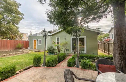 Burlingame House | Welcoming 3-Bedroom Home in Family-Friendly Burlingame