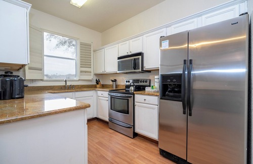 Regal Palms House | Inviting 4 Bed Villa with Pool & Spa at Regal Palms