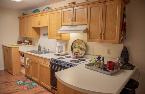 Greenwood House | Serene 4-Bedroom Lakehouse with Ocean and Lake Views