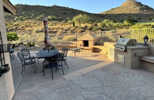 Gold Canyon House | Inviting 4-Bedroom Home Overlooking Dinosaur Golf Course