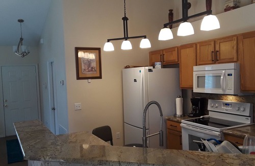 Spring Hill House | Inviting 4 BR Private Pool Home Near Weeki Wachee Springs