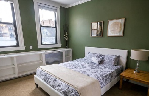 West New York Apartment | Beautiful 4 BR, mins to Time Square, Private Entrance, Parking