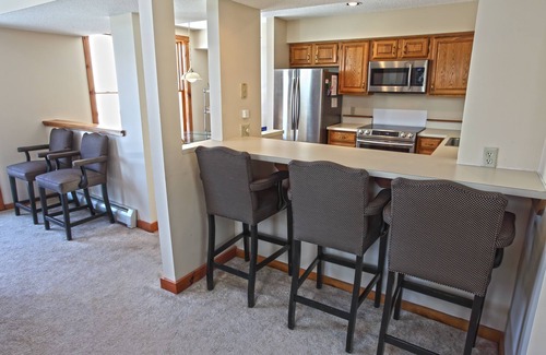 West Dover House | Inviting 4 BR Townhome Near Mt Snow with Pool & Pet Friendly