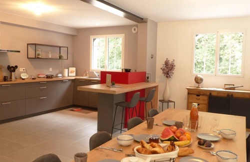 Sarzeau House | Prime Hotel Set in a 9-Hectare Park with Ocean Views