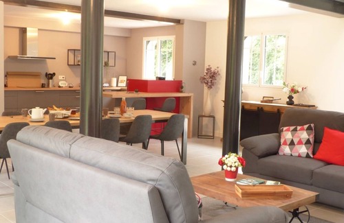 Sarzeau House | Prime Hotel Set in a 9-Hectare Park with Ocean Views