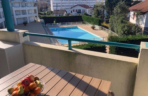 Ciboure Apartment | Inviting Apartment with Pool & Terraces Overlooking Golf Course