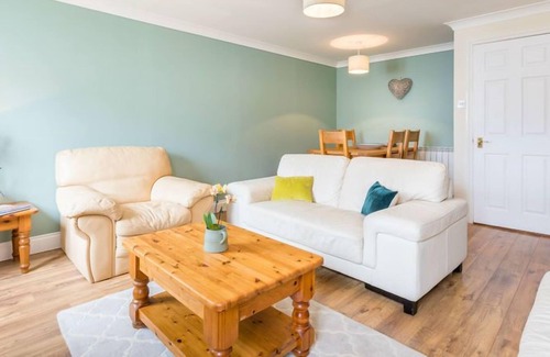 Le Vallon House | Beautiful 4* Self-Catering, by Stunning Cliffs & Bays - Three Bedroom Cottage