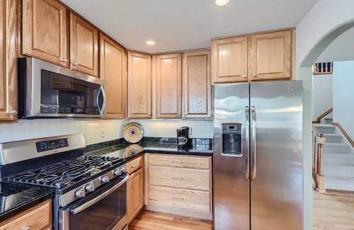 Broomfield House | Serene 4BR Home Near Boulder & Denver with Hot Tub