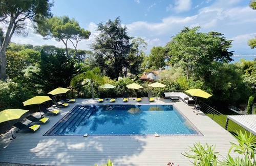 Cap-d'Antibes Villa | Elegant Villa on Cap D’Antibes with Breathtaking Sea View