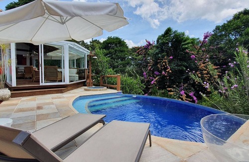 Araras House | Spacious 5-Bedroom Oasis with Pool in Araras, Petropolis
