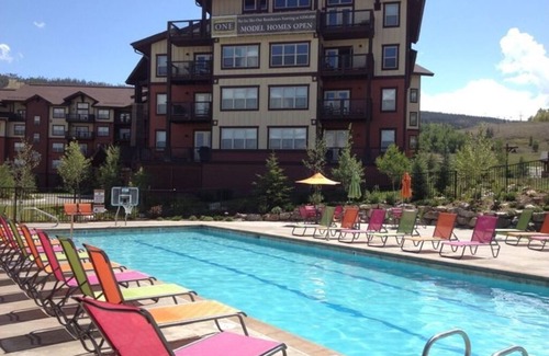 Silvercreek House | Outstanding Ski-in/Ski-out Mountain House with Hot Tub