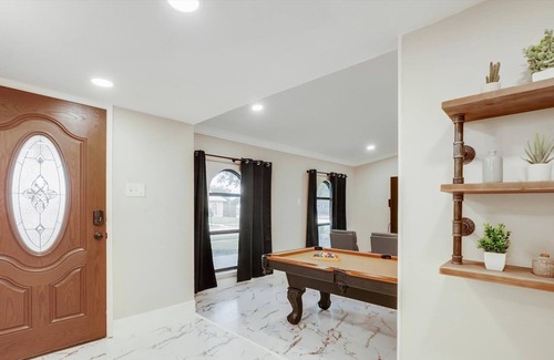 Northeast Carrollton House | Beautiful 5 bedroom & cinema in carrollton!!!.