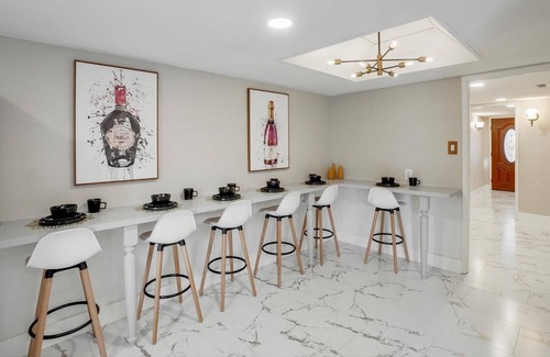 Northeast Carrollton House | Beautiful 5 bedroom & cinema in carrollton!!!.