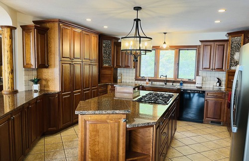 Town of Ledyard House | Idyllic 5-Bedroom Waterfront Home on Cayuga Lake