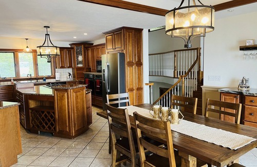Town of Ledyard House | Idyllic 5-Bedroom Waterfront Home on Cayuga Lake